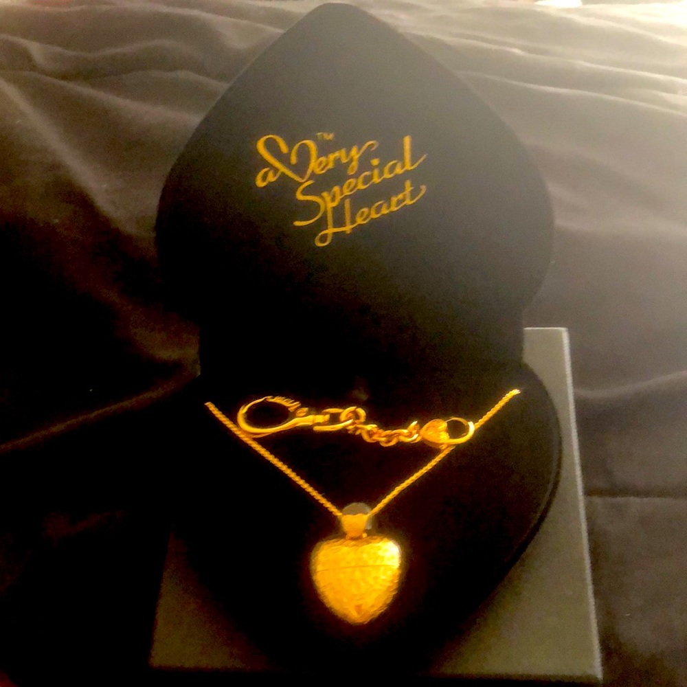 Gold & sliver USB hearts ❤️
